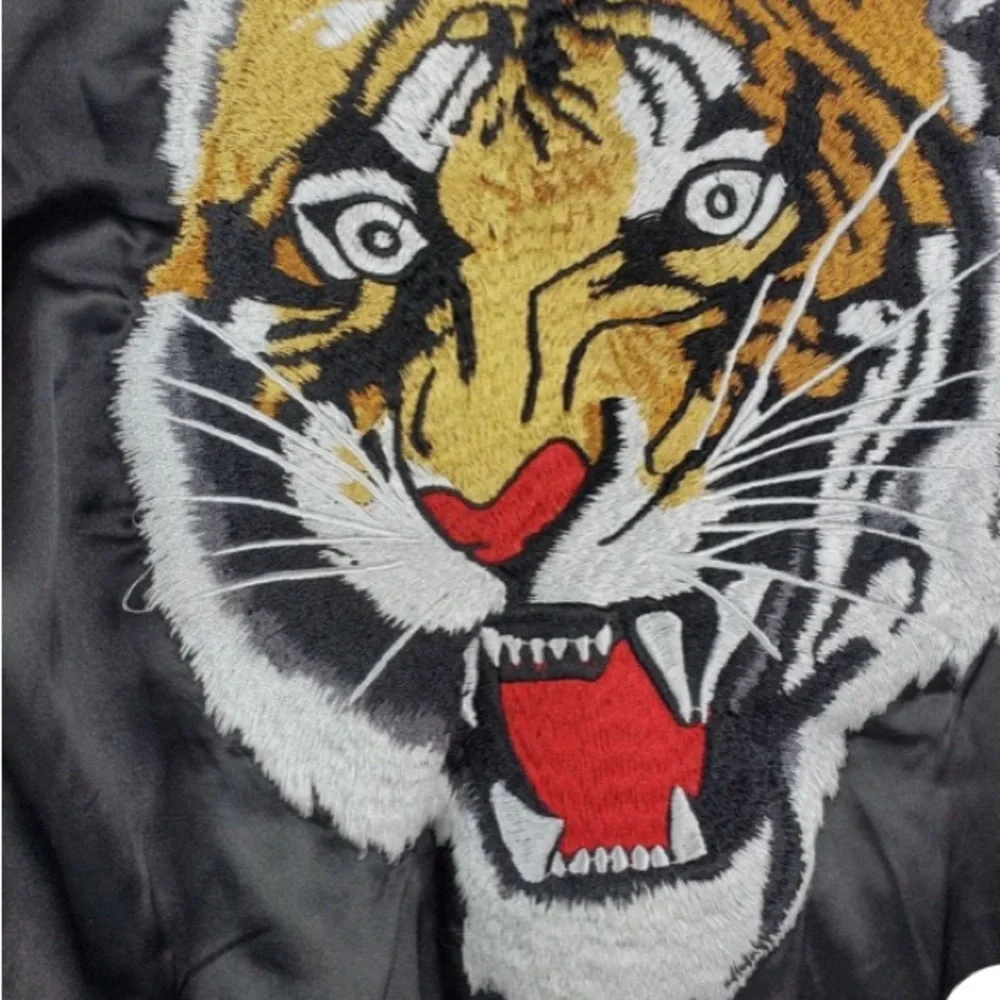 PACSUN Jacket Mens Small Black TIGER LOS ANGELES Satin Bomber Coat Embroidered